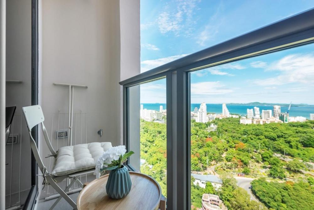 Unixx By The Sea Apartment Pattaya Phòng bức ảnh